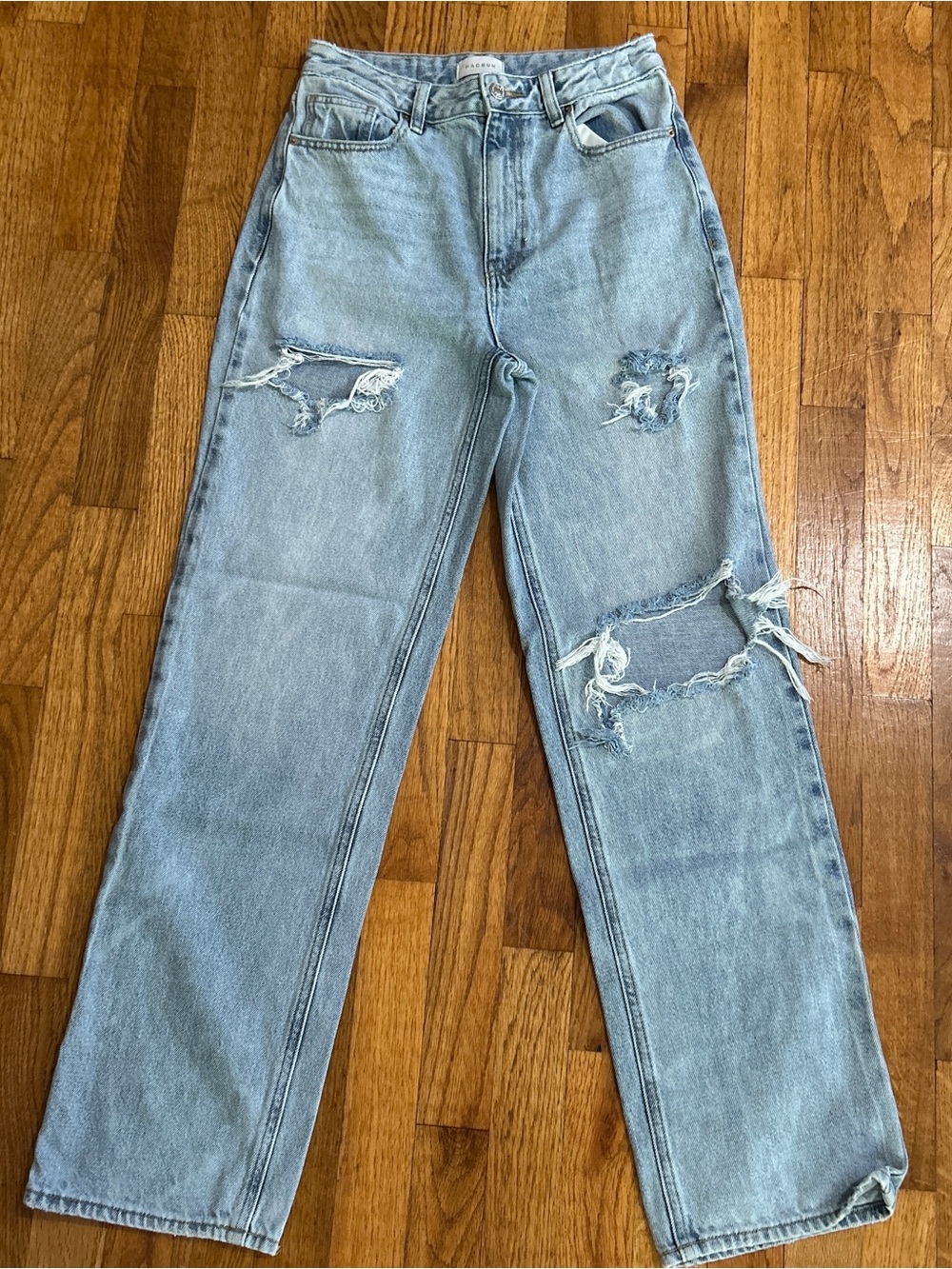 PacSun Women's Light Wash Distressed 90s Boyfriend Straight Jeans Size 26S